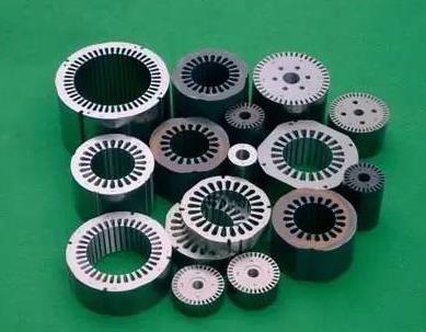 �մ��c����Ƭ��ճ����ʲô�z��